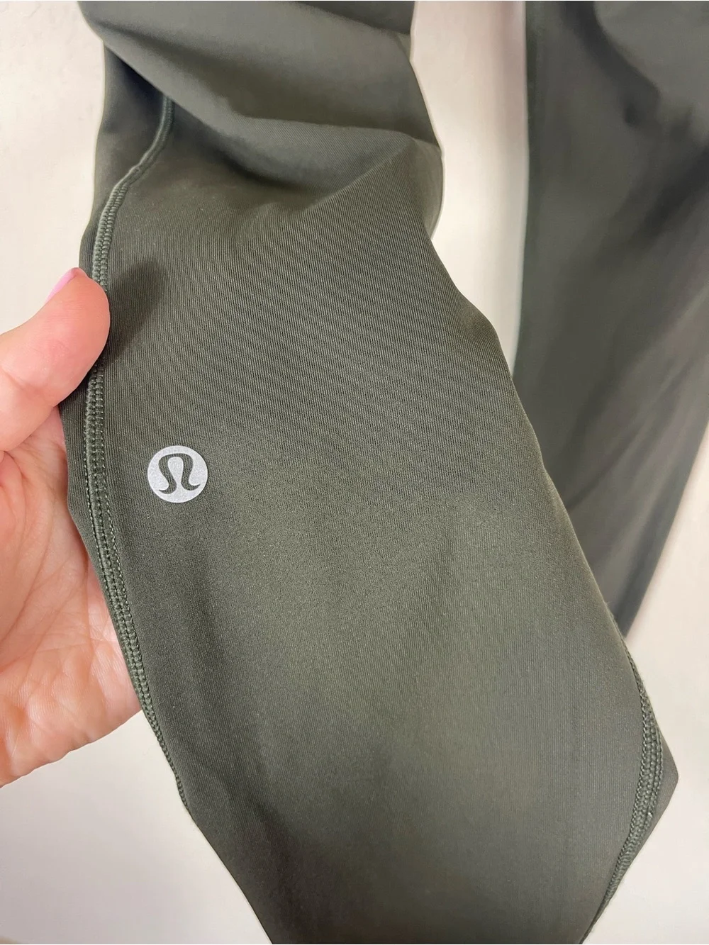 Lululemon Speed Up Tight Dark Olive Size 8